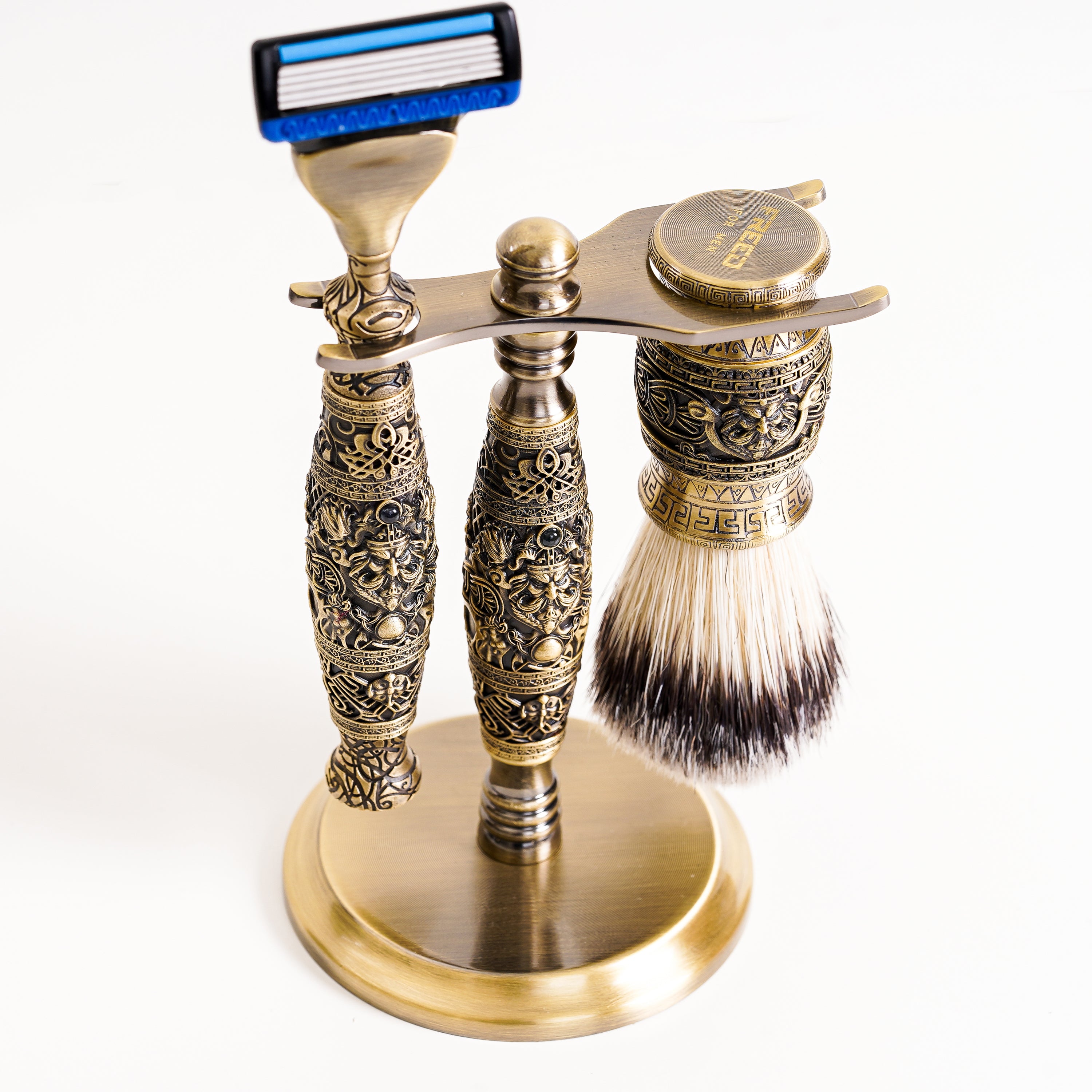 FREED Odin：5-blade safety razor,The Ultimate Tool with a Unique Design,Exquisite Engravings with Natural Blue Sapphires,Perfectly engraved handle using etching techniquehandle for the Best Grip.the pinnacle of craftsmanship,men gift set