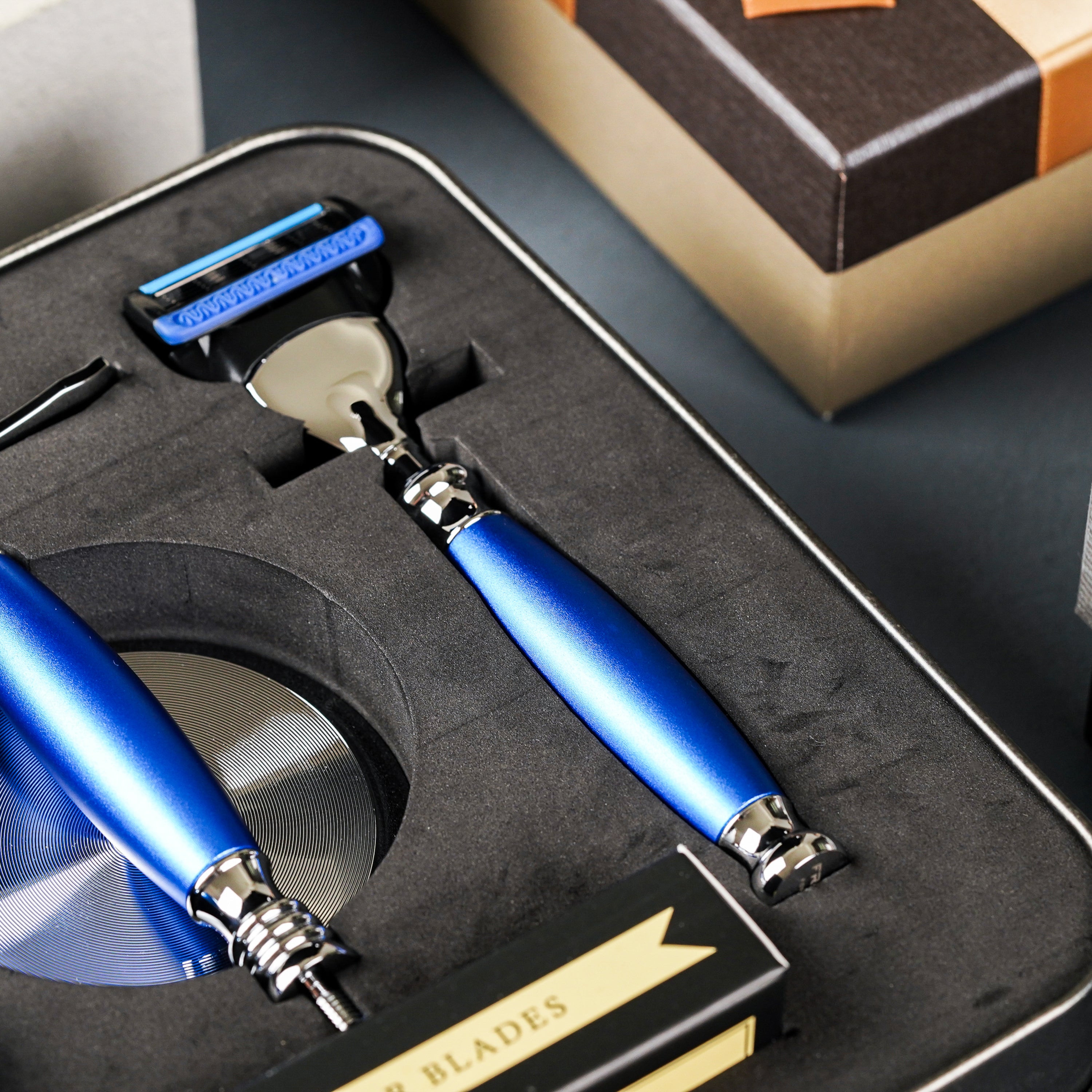 FREED 5-blade safety razor LUXURY  FOUR-PIECE SHAVING SET FOR MEN - Blue