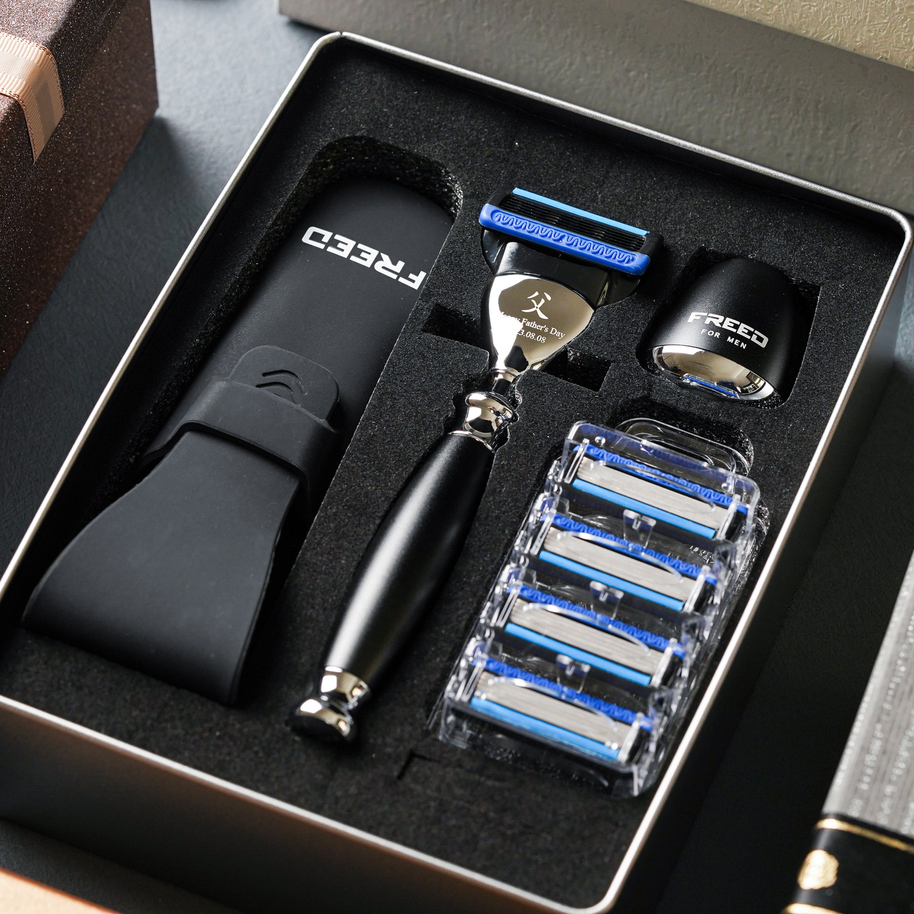 FREED Five-Blade Safety Razor Four Pieces Travel Set - black