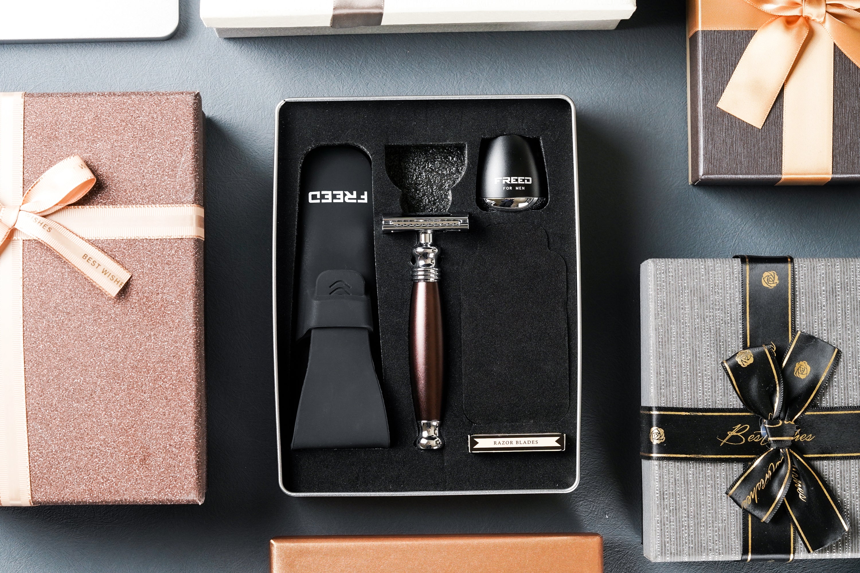 FREED Travel Four-Piece Safety Razor Gift Set - Saddlebrown