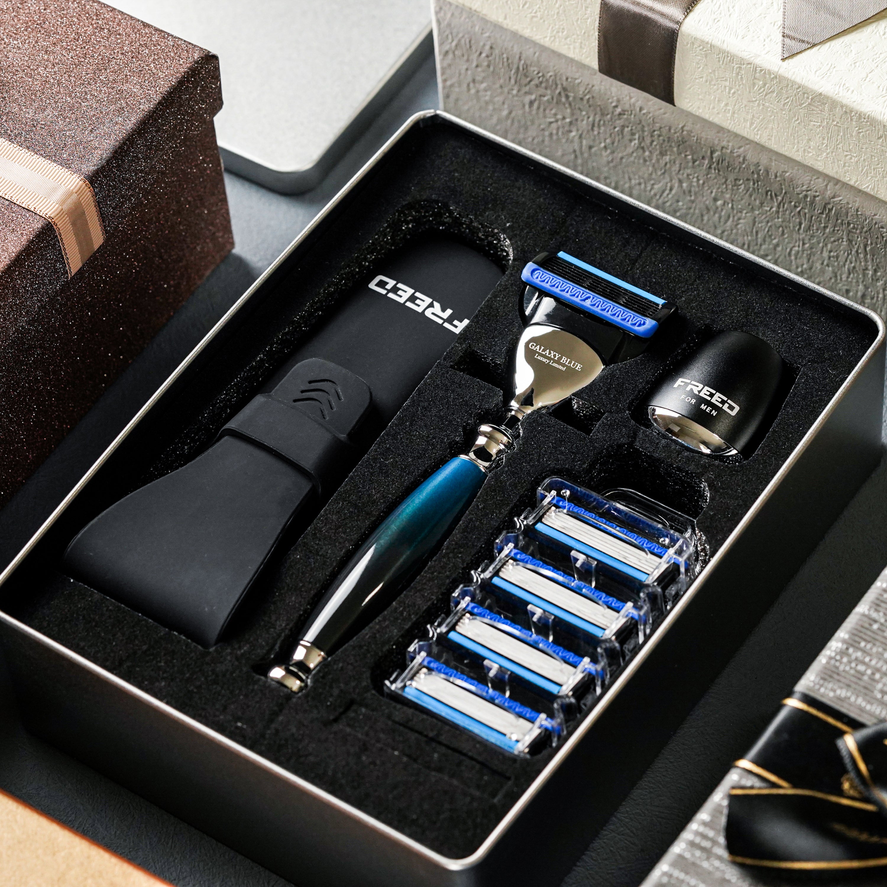 FREED FIVE-BLADE SAFETY RAZOR FOUR PIECES TRAVEL SET - Galaxy Blue