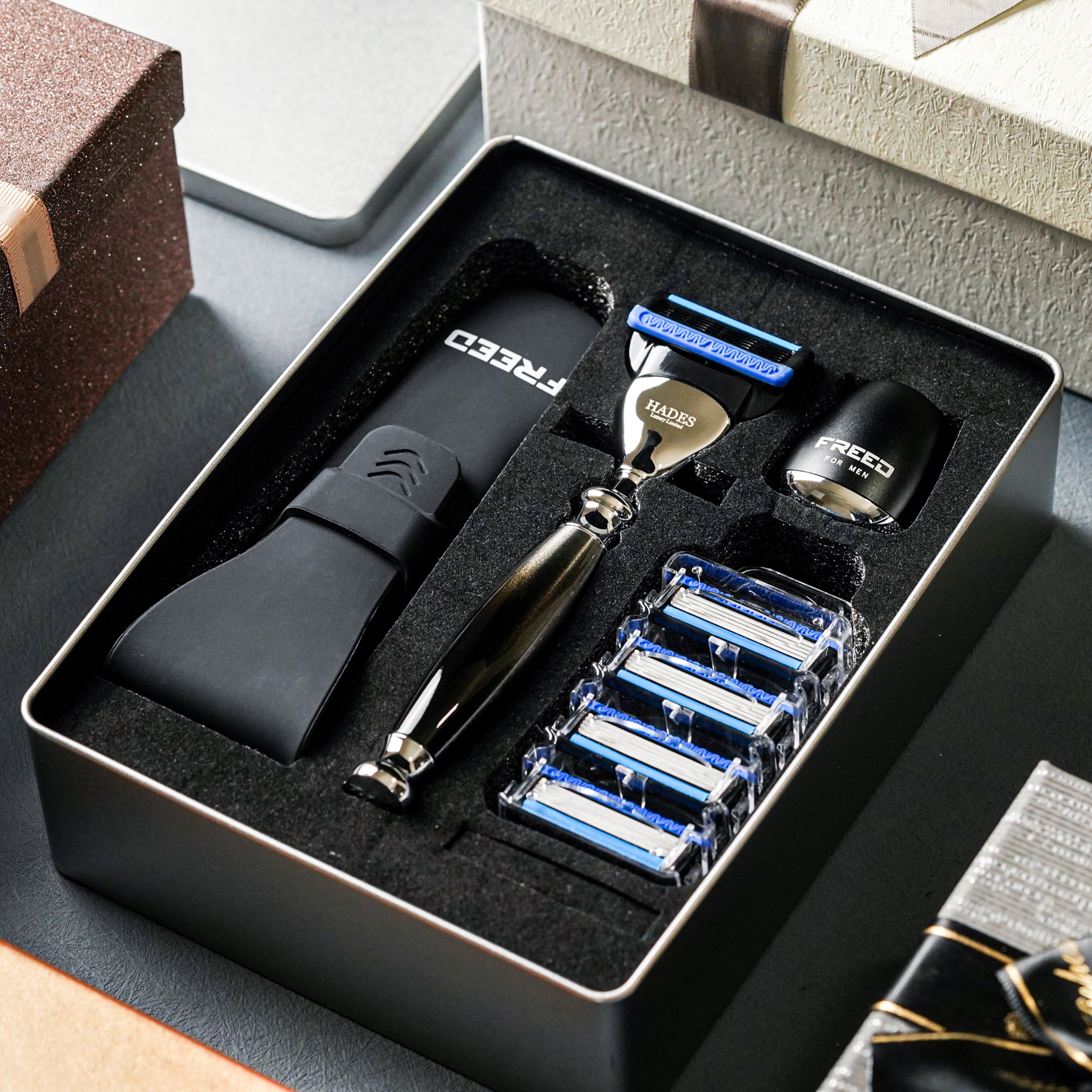 FREED FIVE-BLADE SAFETY RAZOR FOUR PIECES TRAVEL SET - HADES