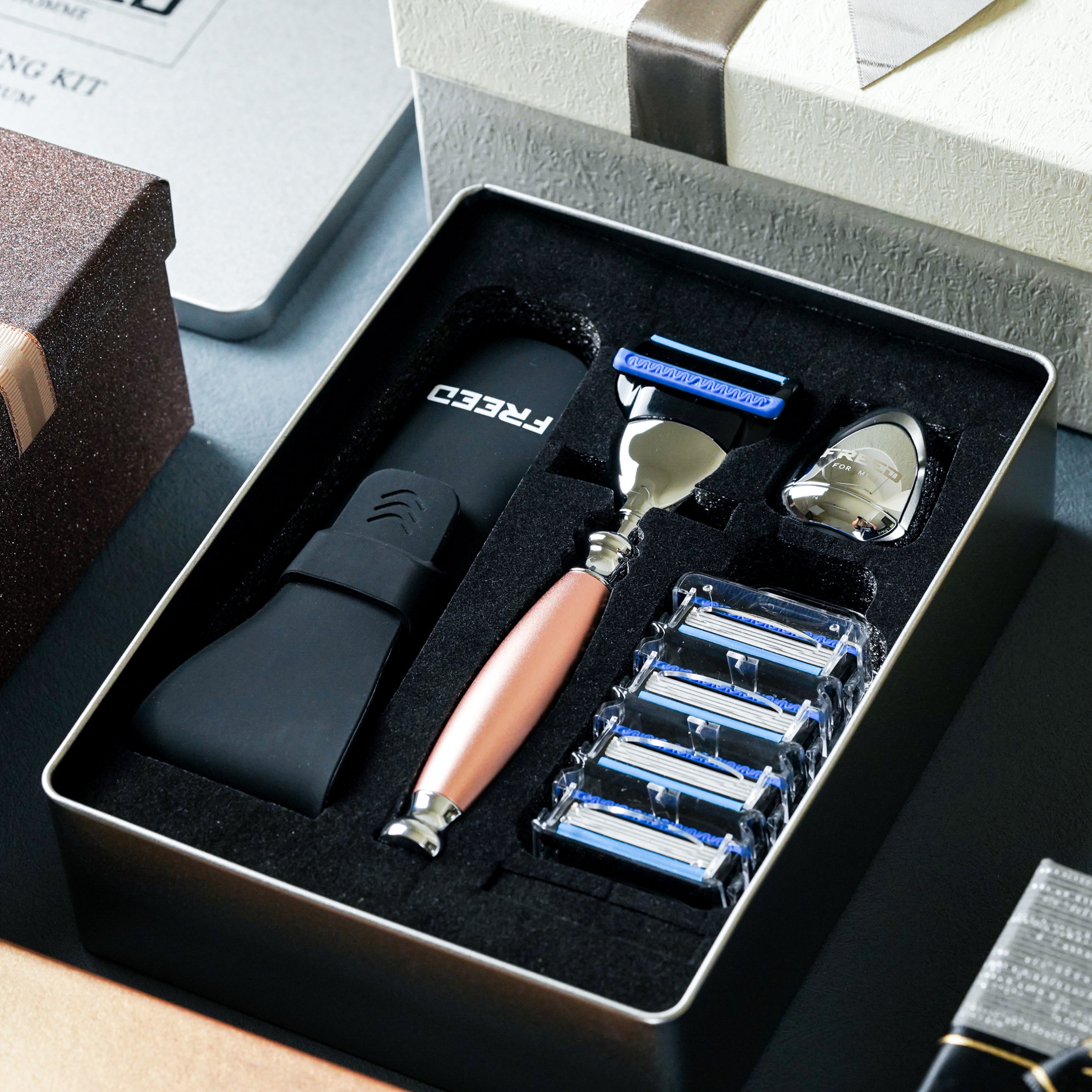 FREED FIVE-BLADE SAFETY RAZOR FOUR PIECES TRAVEL SET - ROSE GOLD